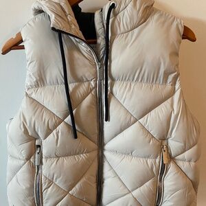 Cream and Black Puffer Vest w/Pockets